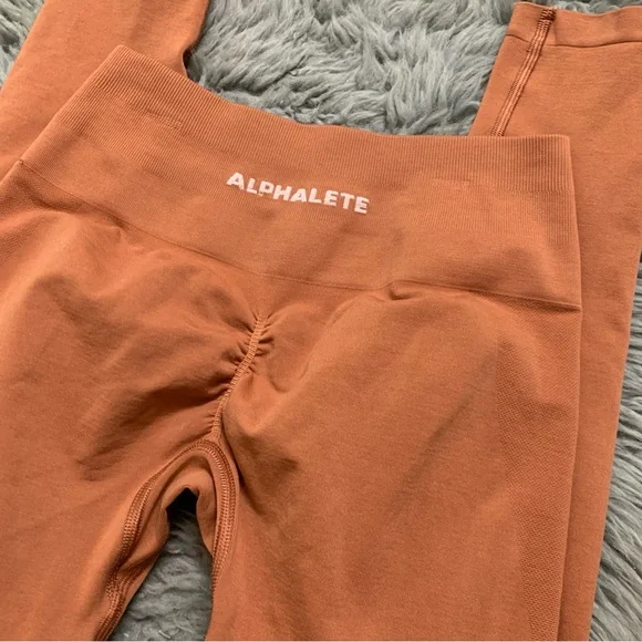 Women’s Small ALPHALETE AMPLIFY Mandarin Orange Seamless Scrunch Leggings - Picture 3 of 5